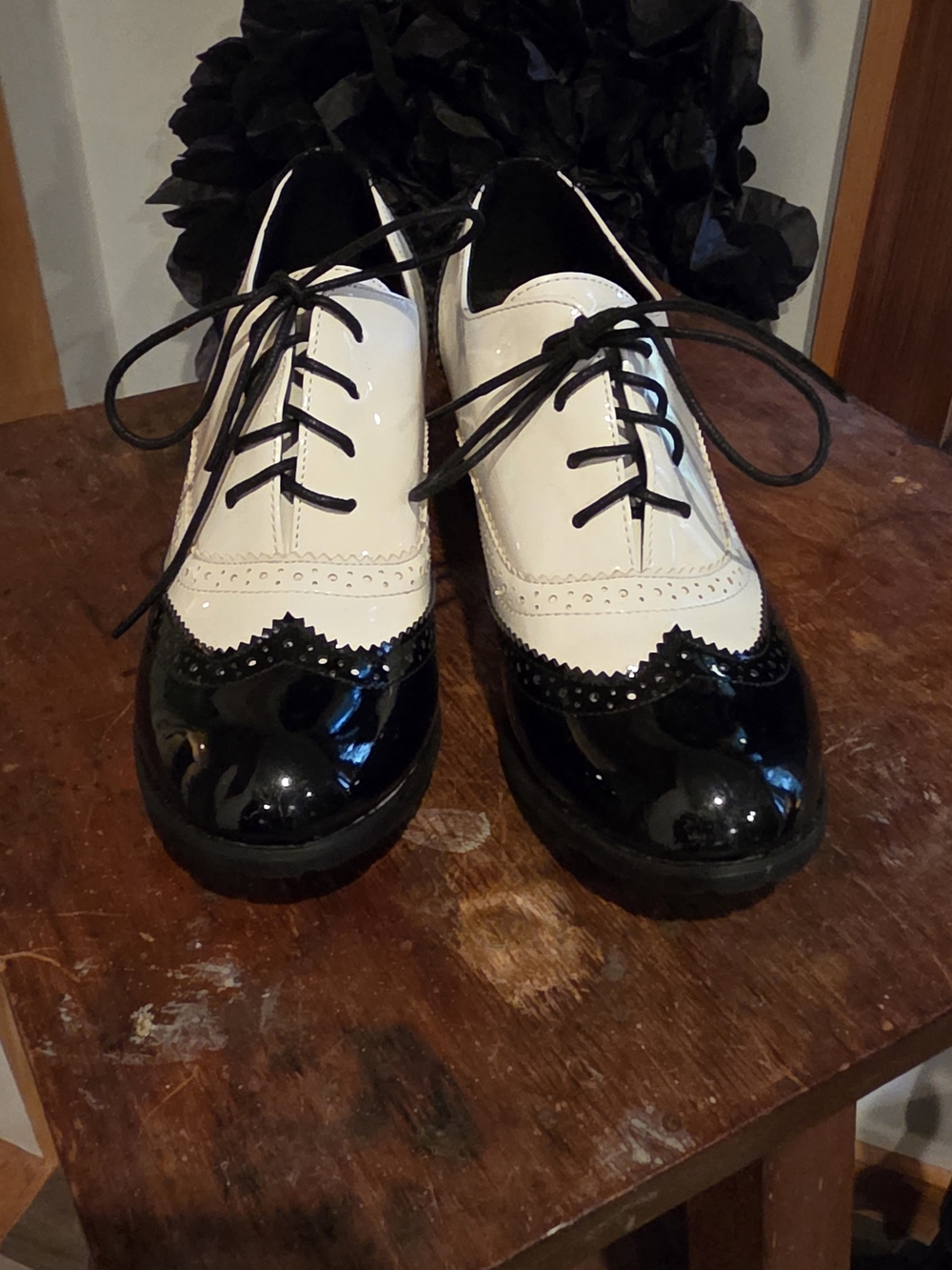 Black and White Wingtip Oxford Shoes - Women's